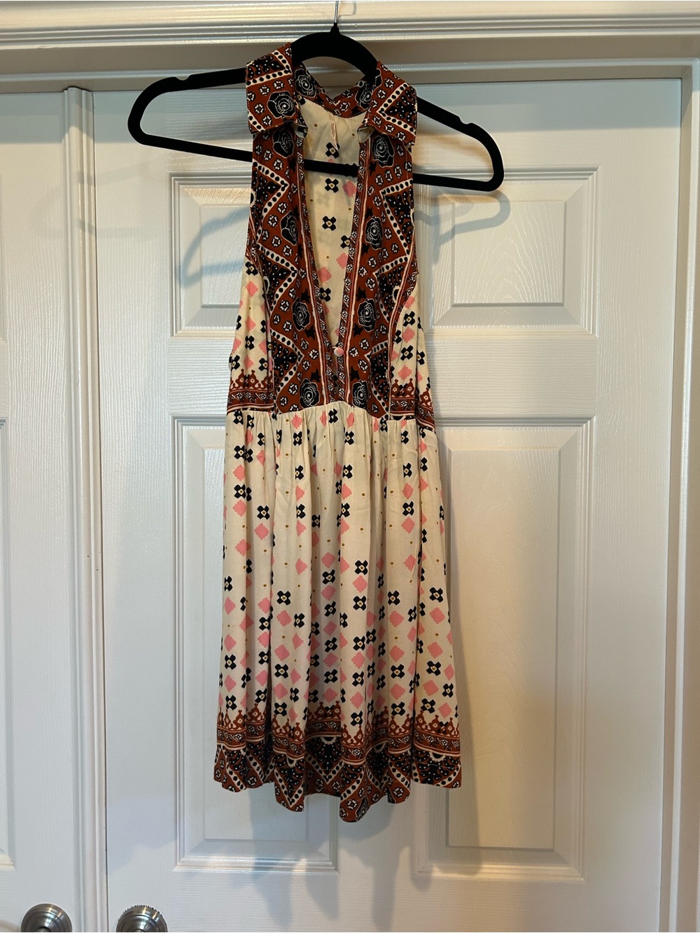 Free People, Sz S, Sleeveless Cream Patterned Halter Dress with Brown Trim